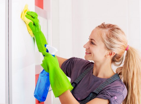 Professional curtain cleaning in Brent Cross for fresh home interiors